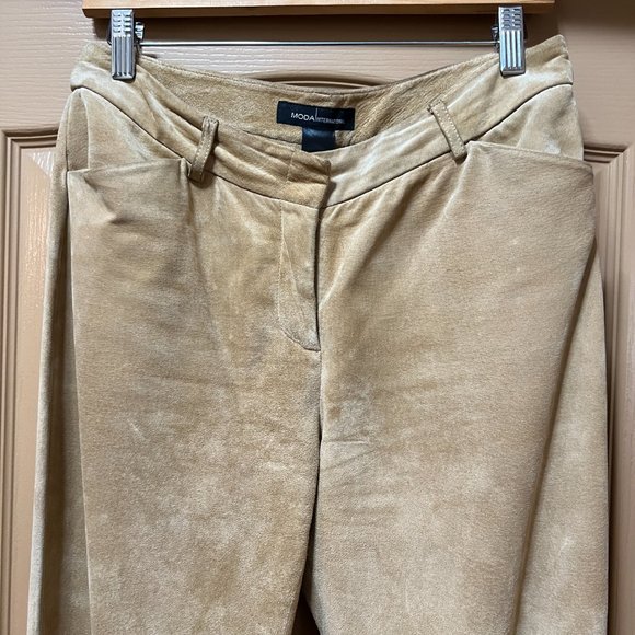 Moda International Pants - ❣️LIKE NEW❣️Washable MODA International Beige Suede Pants 100% Genuine Leather